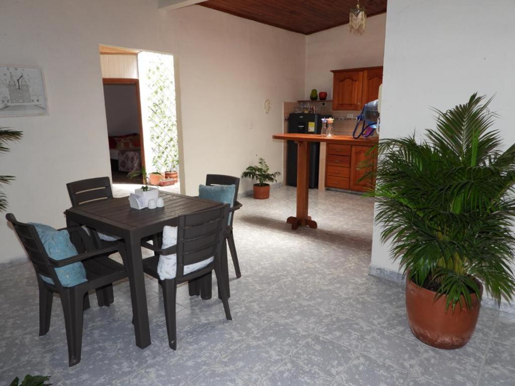 A&D Guadalupe Apartahotel Jardín Extérieur photo
